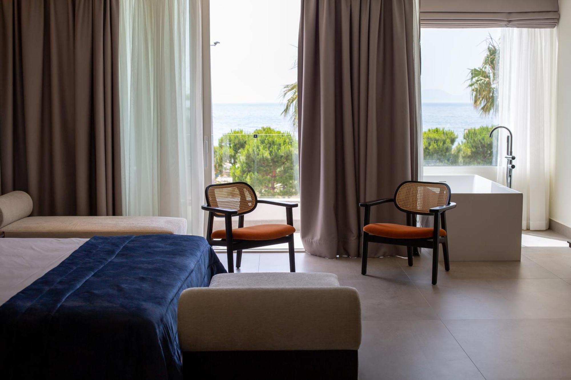 Abi'S Hotel & Spa Vlore Exterior photo