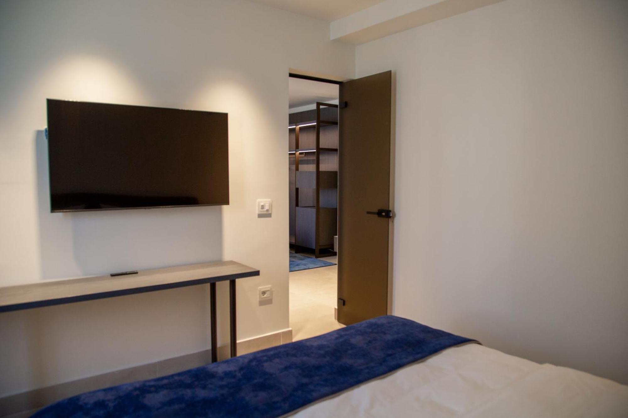 Abi'S Hotel & Spa Vlore Exterior photo