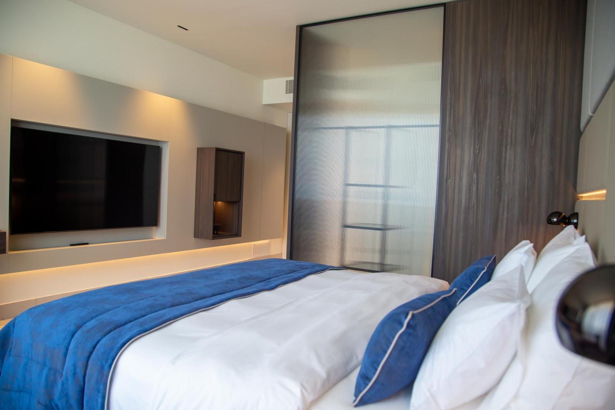 Abi'S Hotel & Spa Vlore Exterior photo