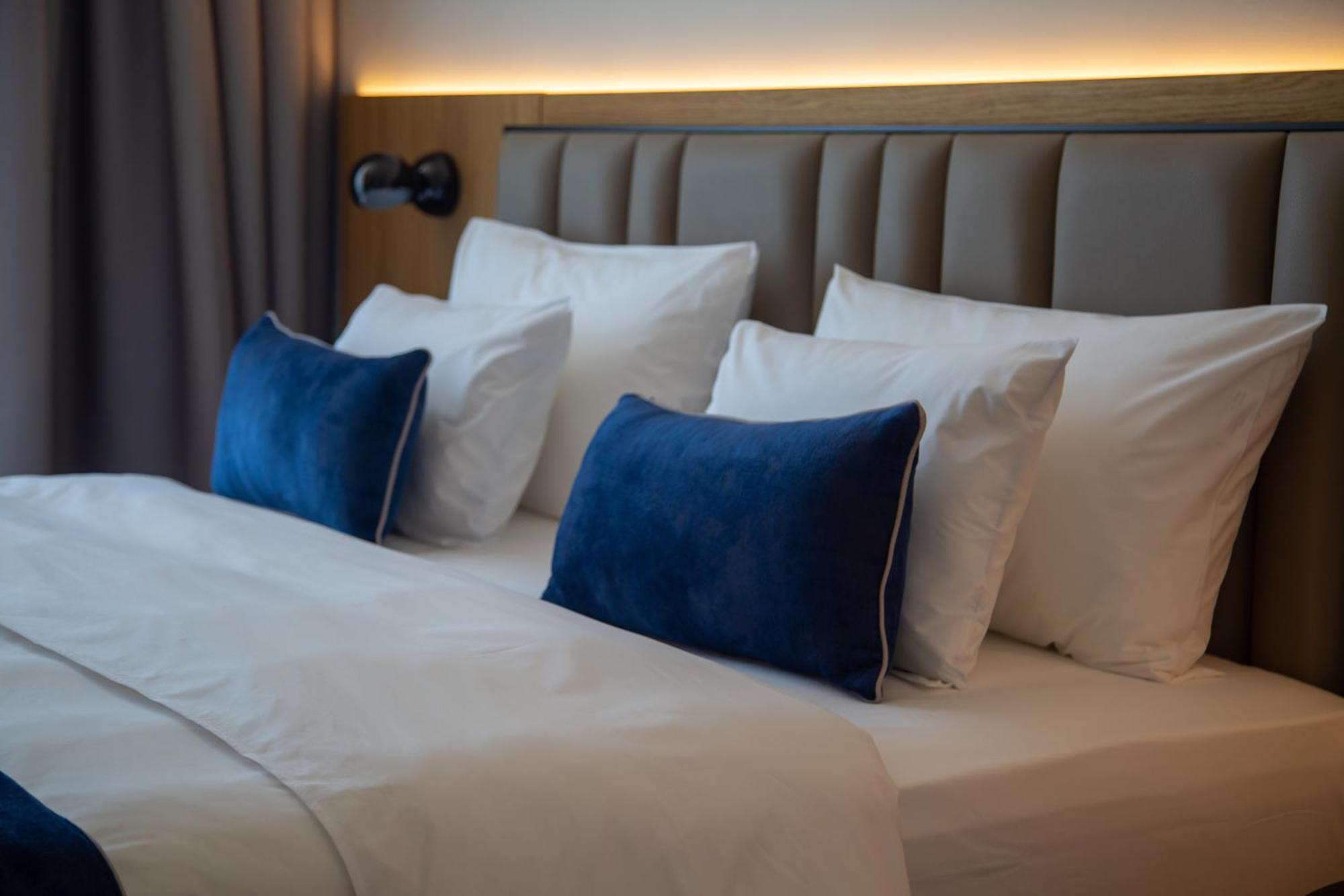 Abi'S Hotel & Spa Vlore Exterior photo